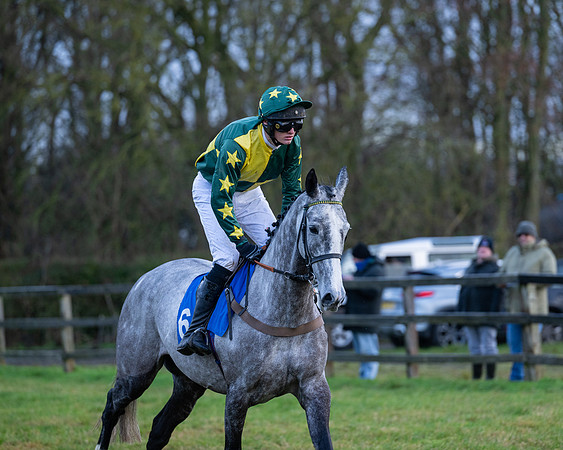 Race 7  -  The Maiden Conditions Race (40 of 190)