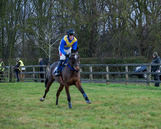 Race 7  -  The Maiden Conditions Race (44 of 190)