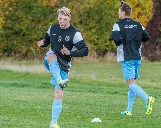 AFC Oaklands v Bengeo Trinity - Warm Up (36 of 109)