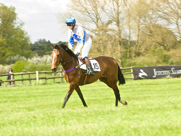 Kimblewick at Kimble Restricted Race
