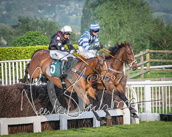 Race 4 - The Jonathan Neesom memorial open Hunter’s steeplechase 3m2f 70y (100 of 167)