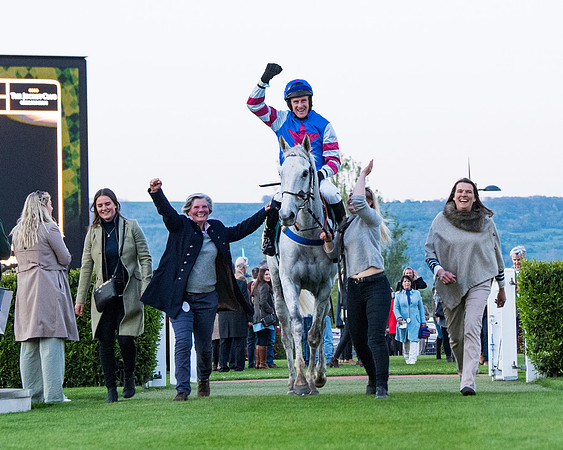 Race 7 - Glos Hussars  (181 of 245)