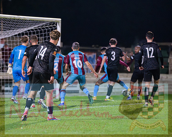 Chesham Utd 3 v 1 Chippenham Town (302 of 416)