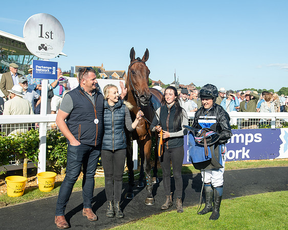 Race 1 - PPSA Open Hunter chase (72 of 78)