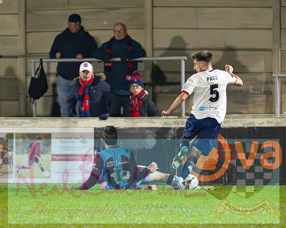 Chesham 2 Hampton and Richmond Borough 1 (327 of 401)