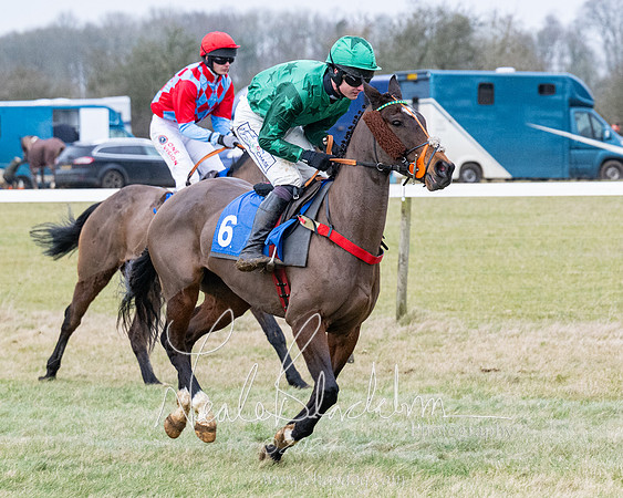 Race 7 - 7 and over Maiden (13 of 205)