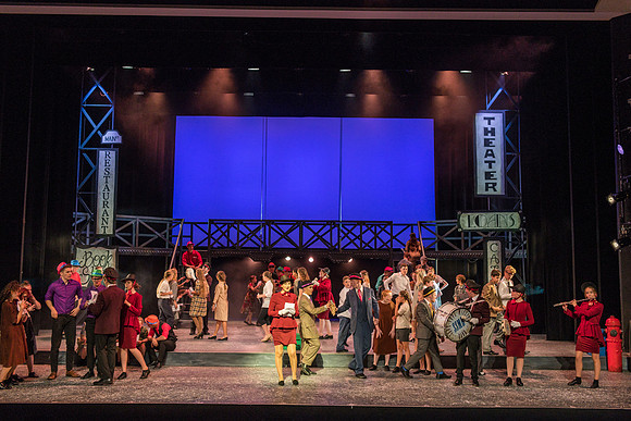 Guys and Dolls  (28 of 753)