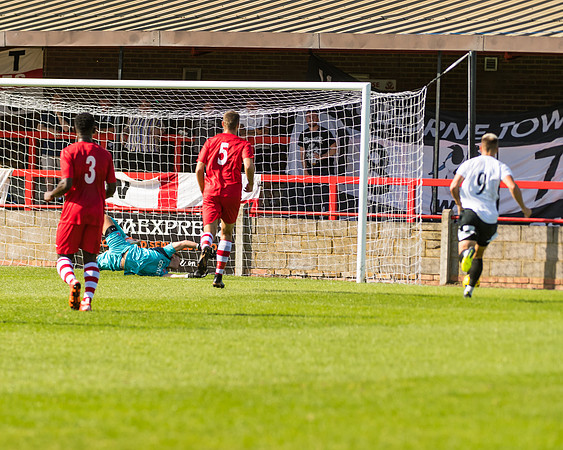 Rams 0 Wimborne 4  (75 of 212)