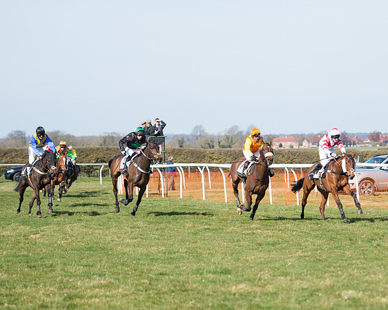 Race 1 - Open Maiden Div 1 (67 of 88).jpg