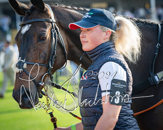 Race 4 - The Jonathan Neesom memorial open Hunter’s steeplechase 3m2f 70y (15 of 167)