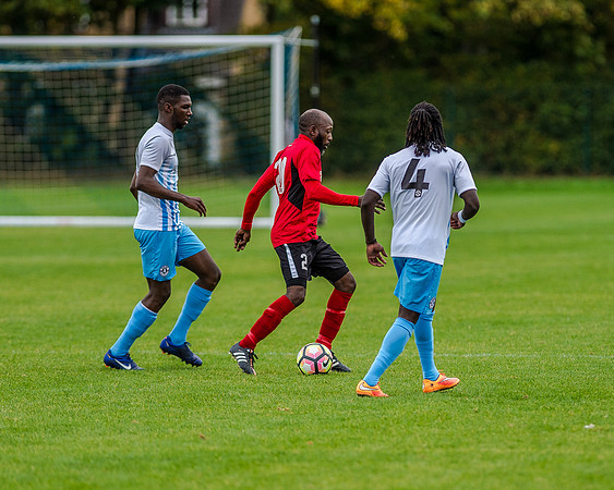 AFC Oaklands 2 v 1 Bengeo Trinity - Warm Up (224 of 297)