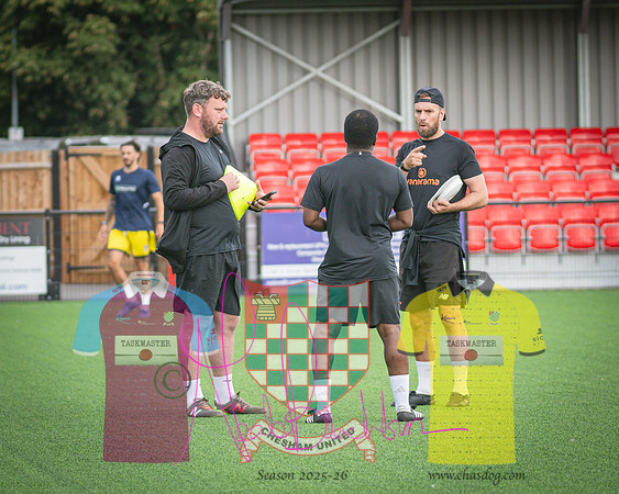 Uxbridge 3 - 9 Chesham United (1 of 356)