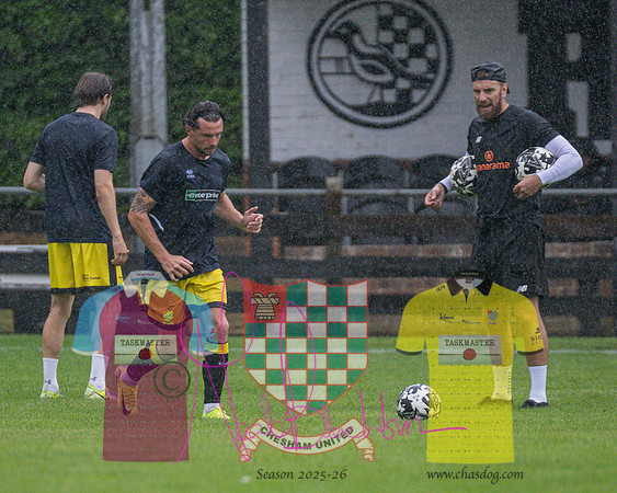 Royston Town 2 v 2 Chesham United (38 of 341)