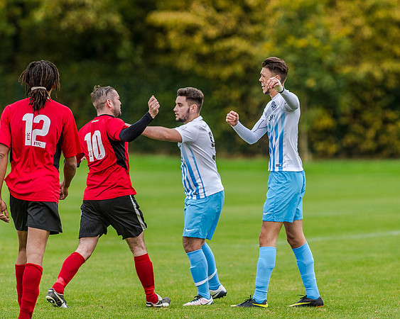 AFC Oaklands 2 v 1 Bengeo Trinity - Warm Up (205 of 297)
