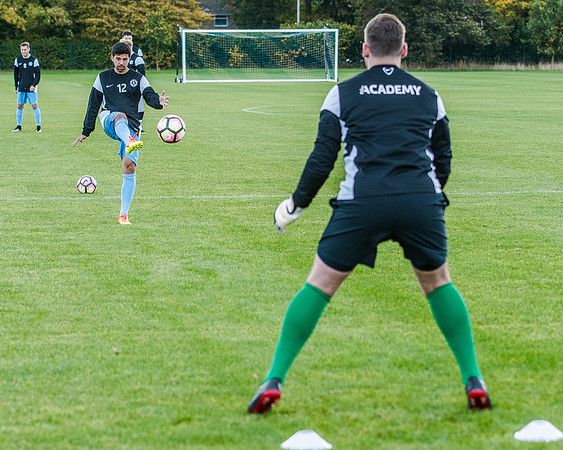 AFC Oaklands v Bengeo Trinity - Warm Up (8 of 109)