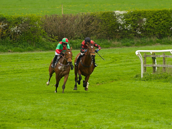 Race 3 - 4-5-6 Maiden 42
