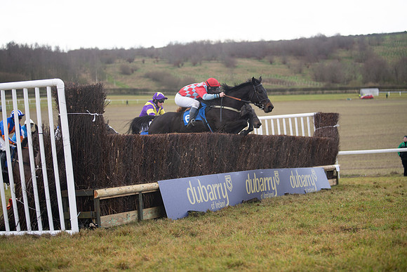 Race 3 - Mares Maiden  (14 of 63)