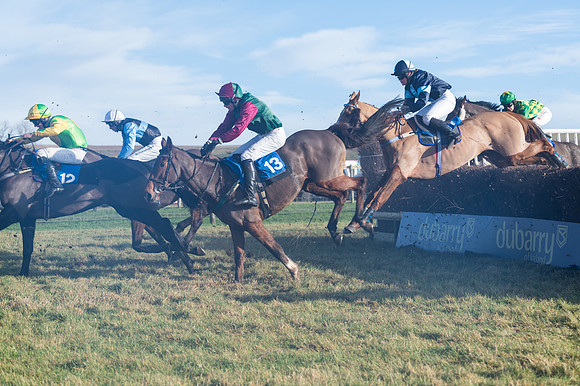 Race 4 - Veteran Horses (107 of 167)