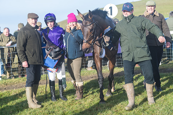 Race 4 - Veteran Horses (150 of 167)