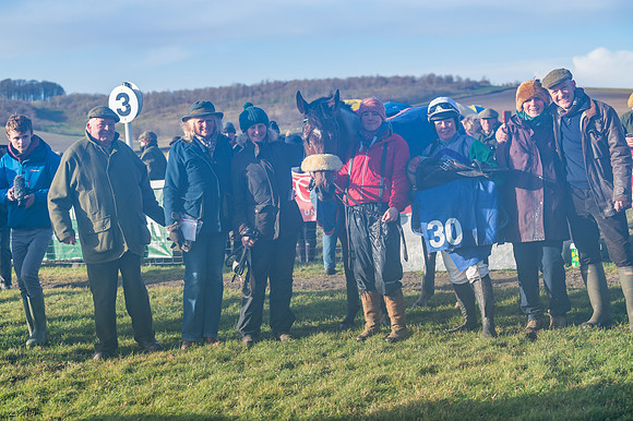 Race 4 - Veteran Horses (161 of 167)