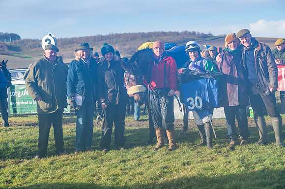 Race 4 - Veteran Horses (162 of 167)