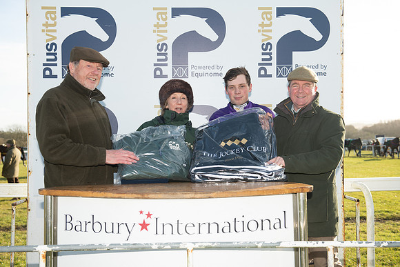 Race 4 - Veteran Horses (166 of 167)