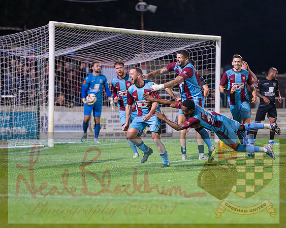 Chesham Utd 3 v 1 Chippenham Town (333 of 416)