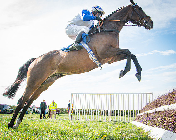 Race 6 - The Fantham family Kimblewick Berks and Bucks Oakley Hunt members and subscribers race (21 of 64)