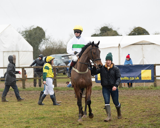 Race 6 - Young Horse Maiden (16 of 124)