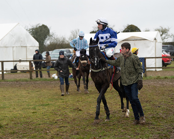 Race 6 - Young Horse Maiden (20 of 124)
