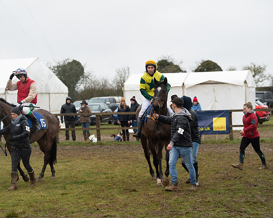 Race 6 - Young Horse Maiden (24 of 124)