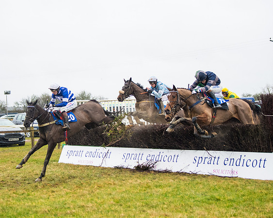 Race 6 - Young Horse Maiden (35 of 124)