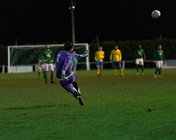Newport Pagnell 1 [3] Rams 1 [1] (21 of 204)