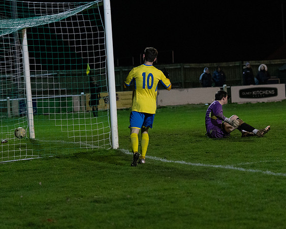 Newport Pagnell 1 [3] Rams 1 [1] (52 of 204)