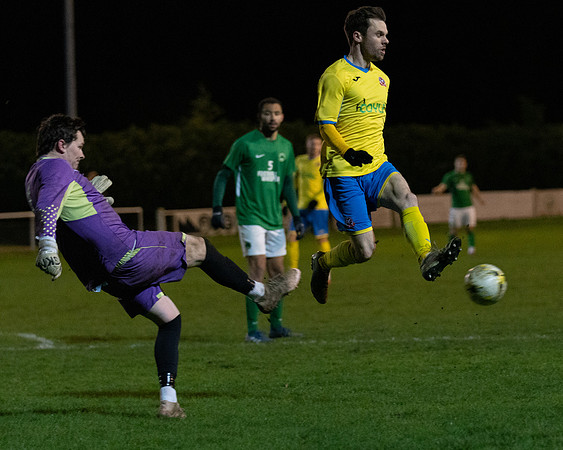 Newport Pagnell 1 [3] Rams 1 [1] (62 of 204)