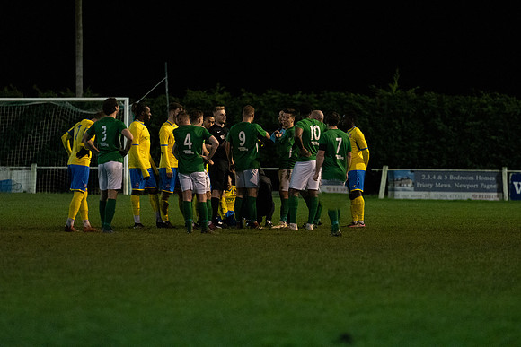Newport Pagnell 1 [3] Rams 1 [1] (72 of 204)