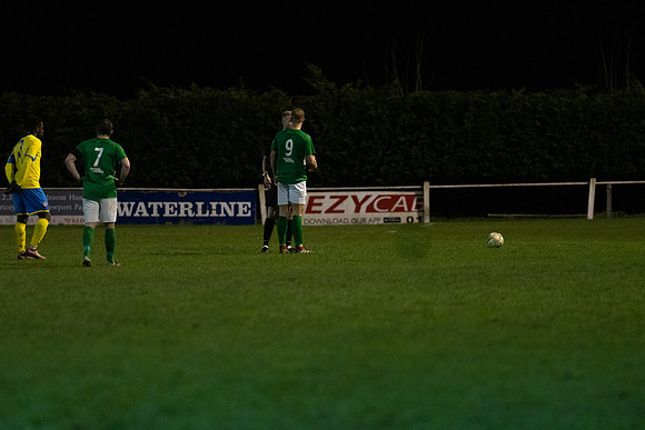 Newport Pagnell 1 [3] Rams 1 [1] (73 of 204)