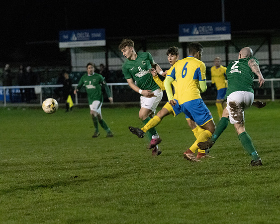 Newport Pagnell 1 [3] Rams 1 [1] (114 of 204)