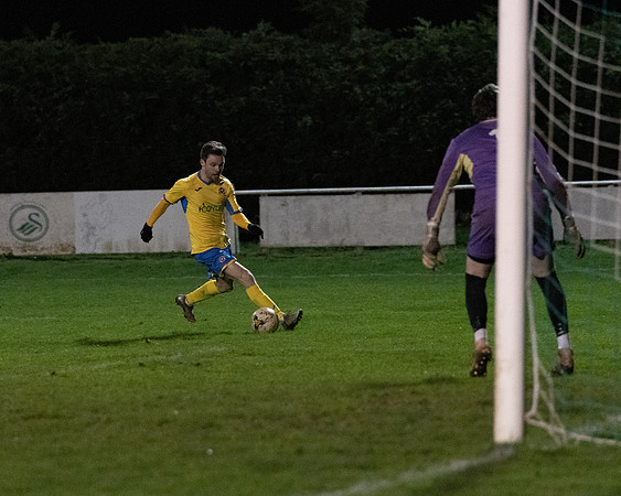 Newport Pagnell 1 [3] Rams 1 [1] (147 of 204)