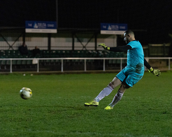 Newport Pagnell 1 [3] Rams 1 [1] (195 of 204)