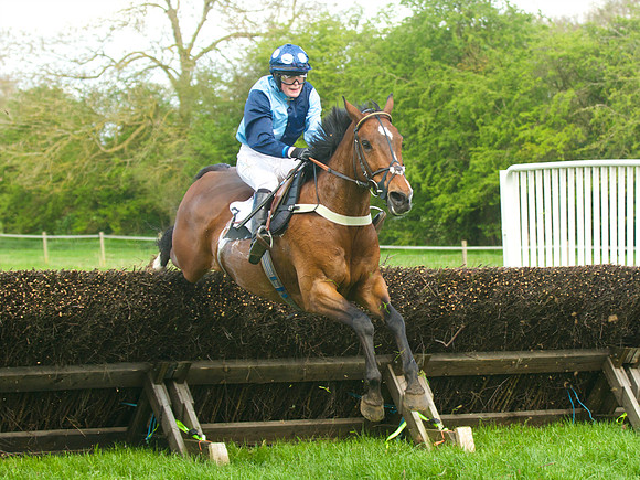 Race 4 - Novice Riders 37