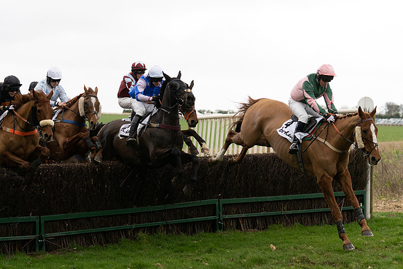 Race 4  (12 of 89)