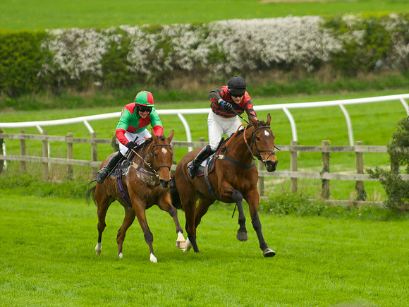 Race 3 - 4-5-6 Maiden 44