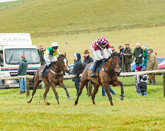 Race 1 - ITM 4 and 5 year Old Flat Race Div1 (44 of 86)