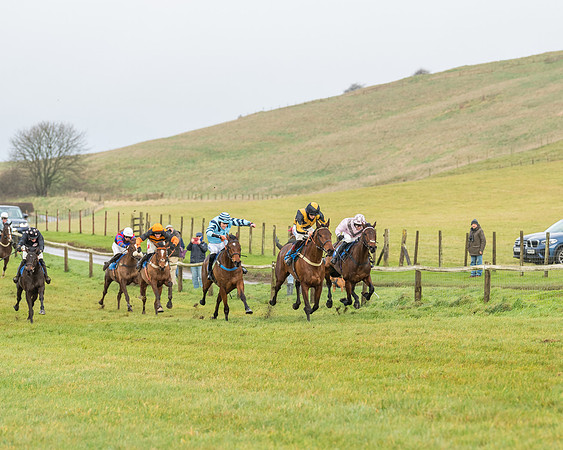 Race 2- ITM 4 and 5 year Old Flat Race Div2 (40 of 91)