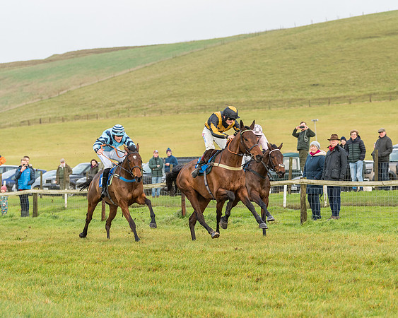 Race 2- ITM 4 and 5 year Old Flat Race Div2 (56 of 91)