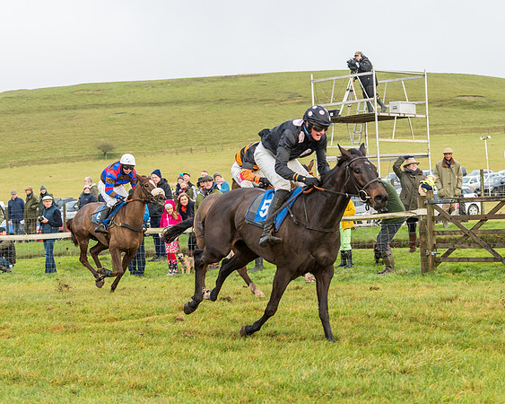 Race 2- ITM 4 and 5 year Old Flat Race Div2 (69 of 91)