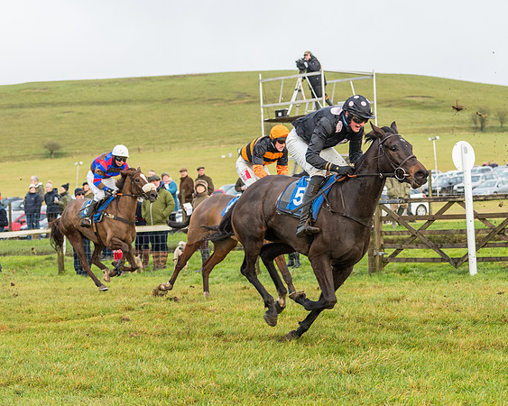 Race 2- ITM 4 and 5 year Old Flat Race Div2 (70 of 91)