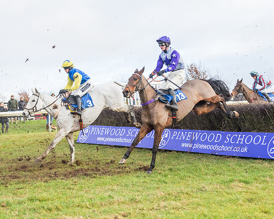 Race 6 - Jockey Club and ROR veteran Horse conditions Race. Division 2   (72 of 149)