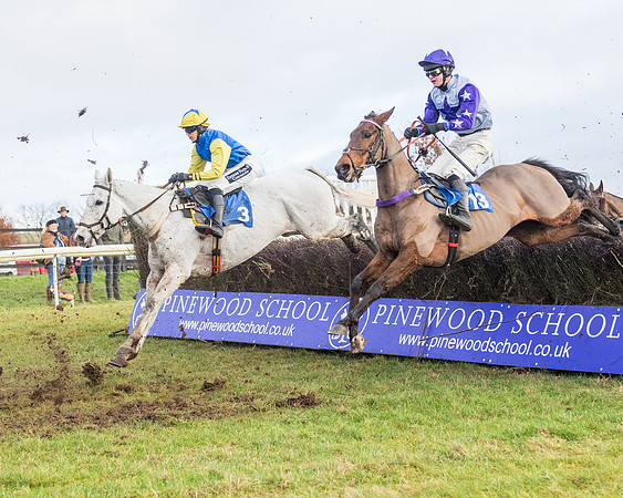 Race 6 - Jockey Club and ROR veteran Horse conditions Race. Division 2   (71 of 149)